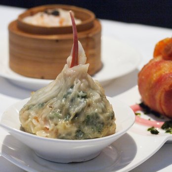 Lai Wah Heen - Seared crab claw, shrimp & green chive in wonton - Dim Sum Near Me - Toronto, Ontario Lai Wah Heen - Seared crab claw, shrimp & green chive in wonton - Dim Sum Near Me - Toronto, Ontario