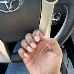 Simple glitter nail polish on my natural nails. Please excuse my dry skin! Simple glitter nail polish on my natural nails. Please excuse my dry skin!