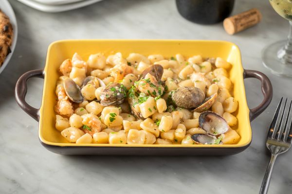 Nella Pizza e Pasta by null