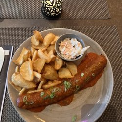 Q1- Metropolitan Kitchen & Bar - Currywurst with fries