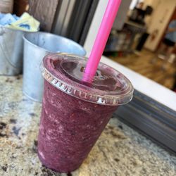 Berry Smoothie w/ Coconut Water