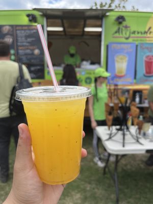 Alijandro's Kitchen by null