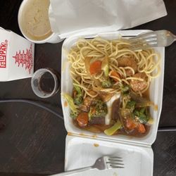 Soho Asian Cuisine - Lunch shrimp special with noodles