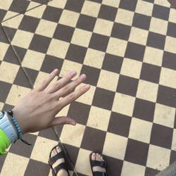 Holy Chic + Co - My simple mani