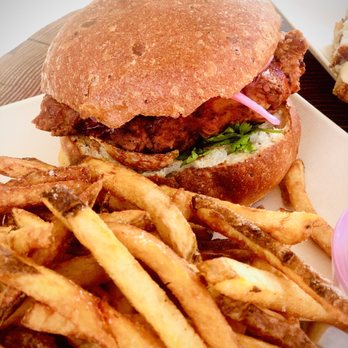 The Bine Beer & Food - Fried chicken sandwich - Beer Bar Near Me - Bothell, Washington