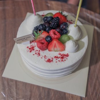 Tous Les Jours - Cloud Cake - Bakeries Near Me - Allston, Massachusetts Tous Les Jours - Cloud Cake - Bakeries Near Me - Allston, Massachusetts
