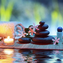 Mavis Eglinton Physiotherapy - Hot stone Massage