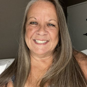Salon Nefisa - I asked for wash, blow dry & flat iron! - Hair Salons Near Me - Columbia, Missouri Salon Nefisa - I asked for wash, blow dry & flat iron! - Hair Salons Near Me - Columbia, Missouri