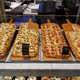 Ready-to-eat pizza