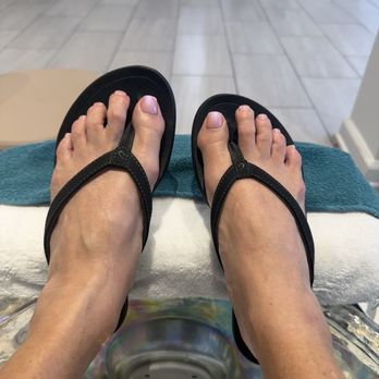 Basecoat On Fifth - Nail Salons Near Me - Birmingham, Alabama