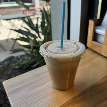 Flower Cafe - White Mocha Latte - Coffee & Tea Near Me - Kissimmee, Florida