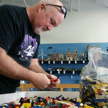 Bricks & Minifigs - Toy Stores Near Me - Monroe, Washington