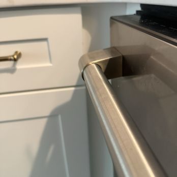 The Kitchen Wizards - Brand new dishwasher they unboxed and installed that blocks the drawer next to it. - Kitchen & Bath Near Me - Lawrence Township, New Jersey