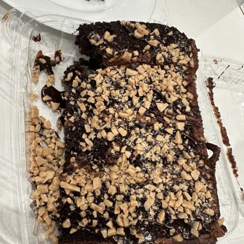 Winfield's Chocolate Bar - Uncle Daryl - Desserts Near Me - Houston, Texas Winfield's Chocolate Bar - Uncle Daryl - Desserts Near Me - Houston, Texas