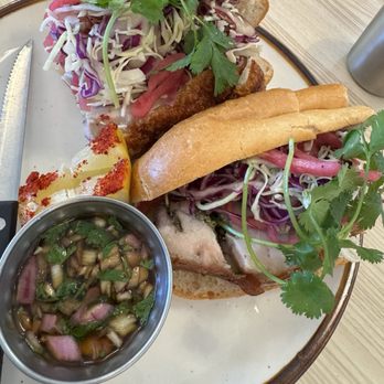 D-D Delight Restaurant - SUMO BANH M (BANH MI HEO QUAY) - Asian Fusion Near Me - San Jose, California D-D Delight Restaurant - SUMO BANH M (BANH MI HEO QUAY) - Asian Fusion Near Me - San Jose, California