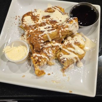 North Street Grille - Cinnamon bun french toast - Breakfast & Brunch Near Me - Boston, Massachusetts North Street Grille - Cinnamon bun french toast - Breakfast & Brunch Near Me - Boston, Massachusetts
