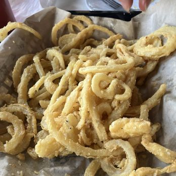 The Goat - Tumbleweeds - Burgers Near Me - Newburyport, Massachusetts