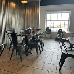DO Shaggy's - Seating