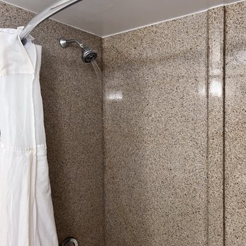 Hilton Garden Inn Hampton Coliseum Central - Shower - Hotels Near Me - Hampton, Virginia Hilton Garden Inn Hampton Coliseum Central - Shower - Hotels Near Me - Hampton, Virginia