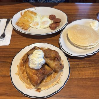 Anna Miller's - Farmer's Breakfast and Fried Chicken & Waffles - Bakeries Near Me - Aiea, Hawaii