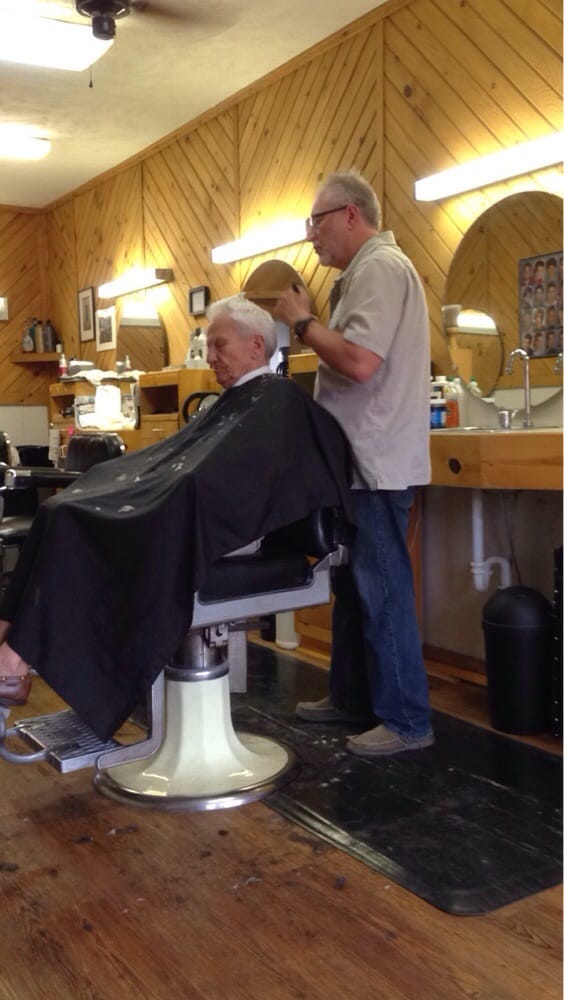 THE BARBER SHOP Updated September 2024 216 S Benzie Blvd, Beulah
