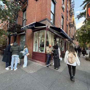 Magnolia Bakery - Bakeries Near Me - New York, New York Magnolia Bakery - Bakeries Near Me - New York, New York
