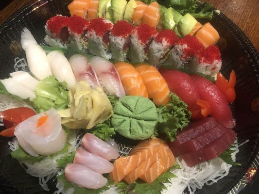 Akimoto Sushi by null