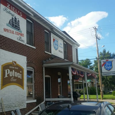 Frazier's Old Faithful Inn by null