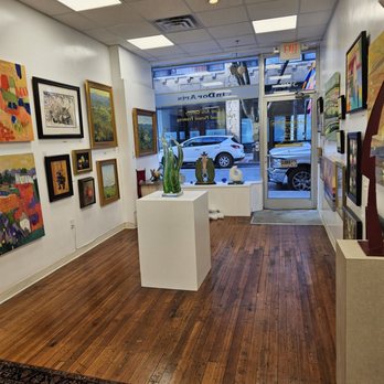 LinDor Arts - Besides beautiful hardwood floors, fine rugs give character to the gallery at the same time, which helps bring out the beauty of the art. - Art Galleries Near Me - Roanoke, Virginia LinDor Arts - Besides beautiful hardwood floors, fine rugs give character to the gallery at the same time, which helps bring out the beauty of the art. - Art Galleries Near Me - Roanoke, Virginia