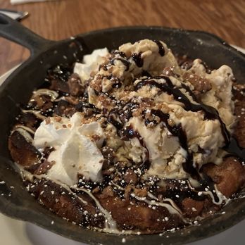 The Gate House - Reese's peanut butter cup skillet cookie - Burgers Near Me - Rochester, New York