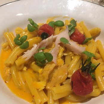 Habitual - Pasta con corvina ahumada - Signature Cuisine Near Me - Valencia, V