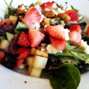 The Pinnacle Restaurant  - Salad - Mediterranean Near Me - Temecula, California