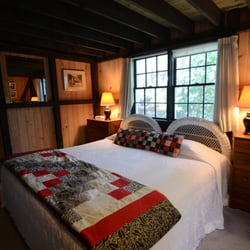 Chambers Oceanfront Cottages