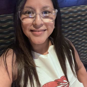 Red Lobster - Got to wear a bib for this one! - Seafood Near Me - Fresno, California Red Lobster - Got to wear a bib for this one! - Seafood Near Me - Fresno, California