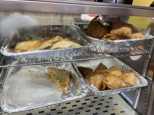 Desi flavors Deli by null