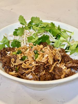 Now Phở by null