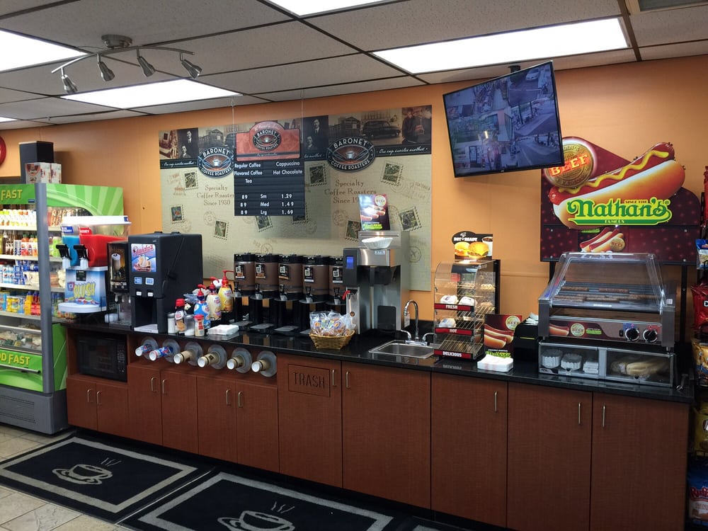 MAIN STREET MARKET Updated September 2024 28 Photos 1071 Main St