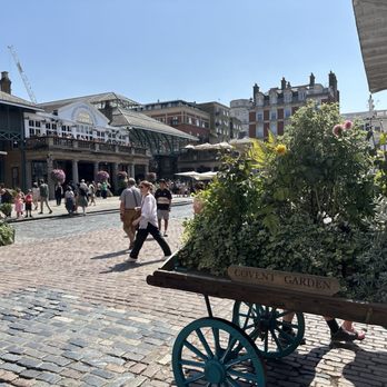 Covent Garden - Shopping Centers Near Me - London, XGL Covent Garden - Shopping Centers Near Me - London, XGL