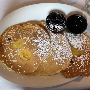 Drew's on Halsted - Banana Pecan Pancakes - American Near Me - Chicago, Illinois