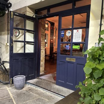 Red Cow - Front Door - Guest Houses Near Me - Richmond, XGL Red Cow - Front Door - Guest Houses Near Me - Richmond, XGL