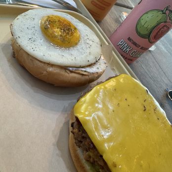 The Cocinita Miami - GUACA BURGER - Vegan Near Me - Miami, Florida The Cocinita Miami - GUACA BURGER - Vegan Near Me - Miami, Florida