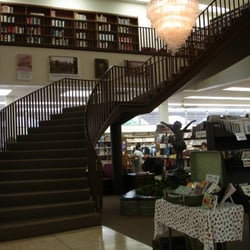 Keene Memorial Library - Grand staircase