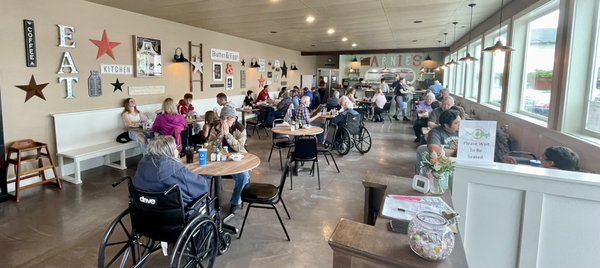 Arnie's Cafe by null