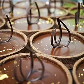 PAS NORMAL Café Bistrot - Unsere Tarte au Chocolat - unwiderstehlich! - Bistros Near Me - Berlin, BE PAS NORMAL Café Bistrot - Unsere Tarte au Chocolat - unwiderstehlich! - Bistros Near Me - Berlin, BE