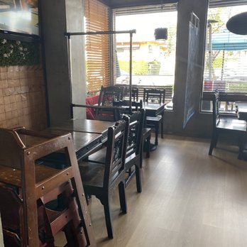 Yen Sushi & Sake Bar - Inside - Japanese Near Me - Studio City, California