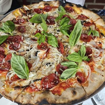 Lucali - Pizza Near Me - Brooklyn, New York