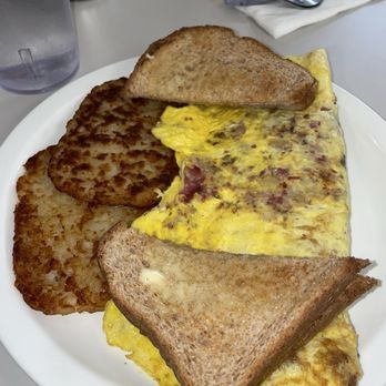 Burnsies - Coffee & Tea Near Me - Naugatuck, Connecticut
