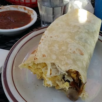 Los Jalapenos - Mexican burrito @ Los Jalapenos! - Tacos Near Me - Bend, Oregon Los Jalapenos - Mexican burrito @ Los Jalapenos! - Tacos Near Me - Bend, Oregon