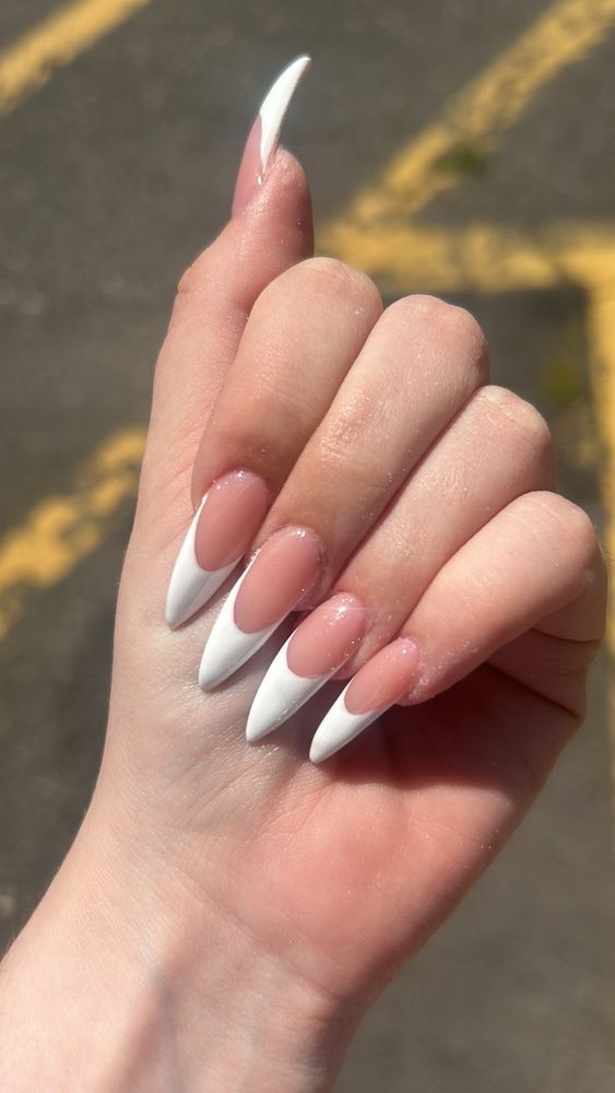 Expo Nails Logo