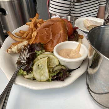 Le Paddock - Lamb burger - French Near Me - Brooklyn, New York